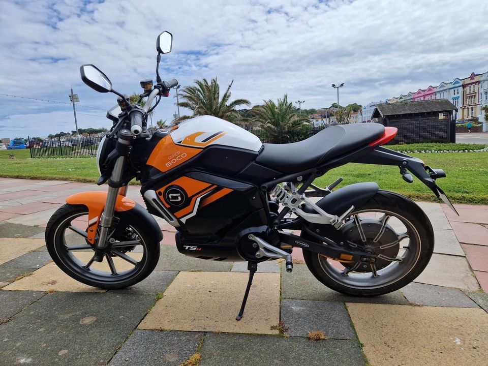 SUPER SOCO TSX ELECTRIC MOTORCYCLE (50cc equivelent) 2022